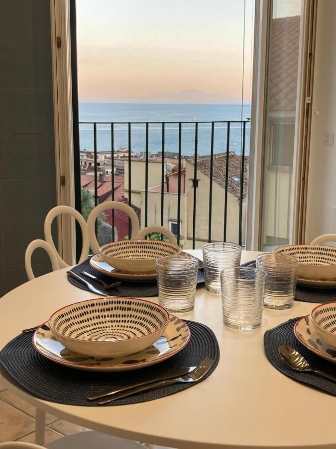 Tutta Un'Altra Vista Apartment Салерно Екстериор снимка
