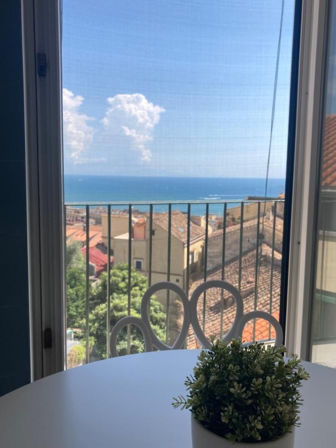 Tutta Un'Altra Vista Apartment Салерно Екстериор снимка